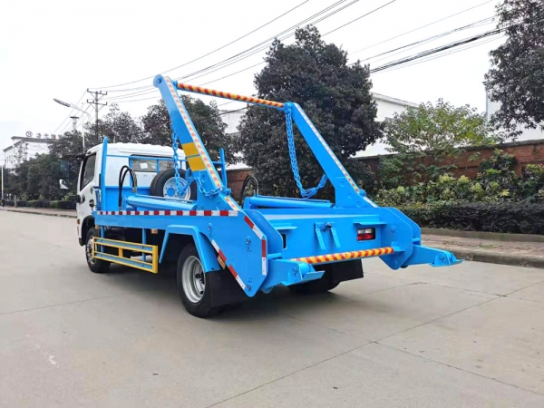 國(guó)六多利卡D7 福瑞卡F7擺臂式垃圾車